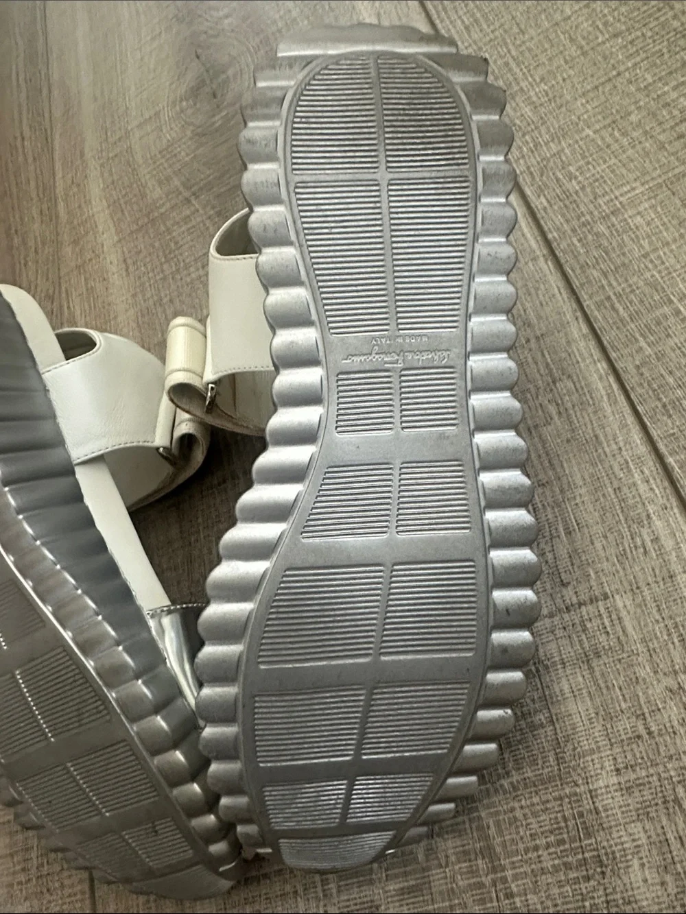 Salvatore Ferragamo Sabaudia Sandal in Argento Mirrored Leather Size 5